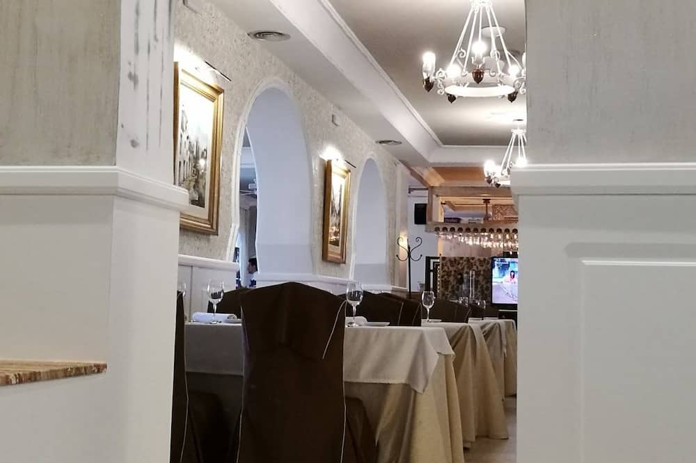Hotel Restaurante Montserrat