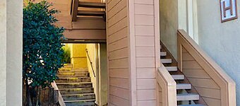 Great NON-SMOKING, NO PETS ALLOWED..Easy to Get to, Short Drive To San Diego Fun