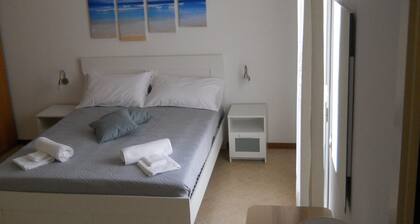 Bed and Breakfast "CIELO & MARE" Pozzallo (RG) (CIR 19088008C101573)