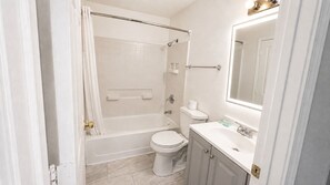 Towels - Welcome Suites Hazelwood (Hazelwood)