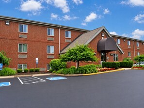 Front of property - Welcome Suites Hazelwood (Hazelwood)