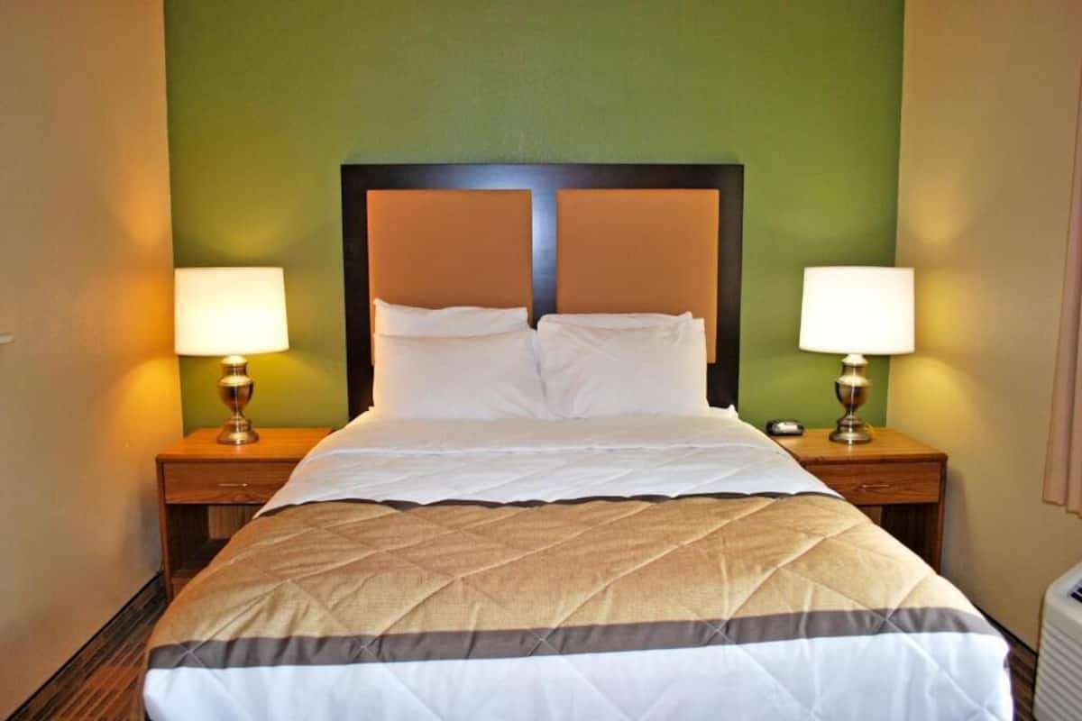 individually furnished, blackout curtains, free wifi, bed sheets