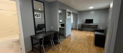 Televisión de pantalla plana de 40 pulgadas con canales premium