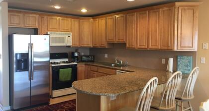 Labor Day Week price reduce
OCEAN VIEW 3bed 2.5 bath, Beach block Wildwood Crest