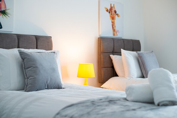 Premium bedding, iron/ironing board, free WiFi