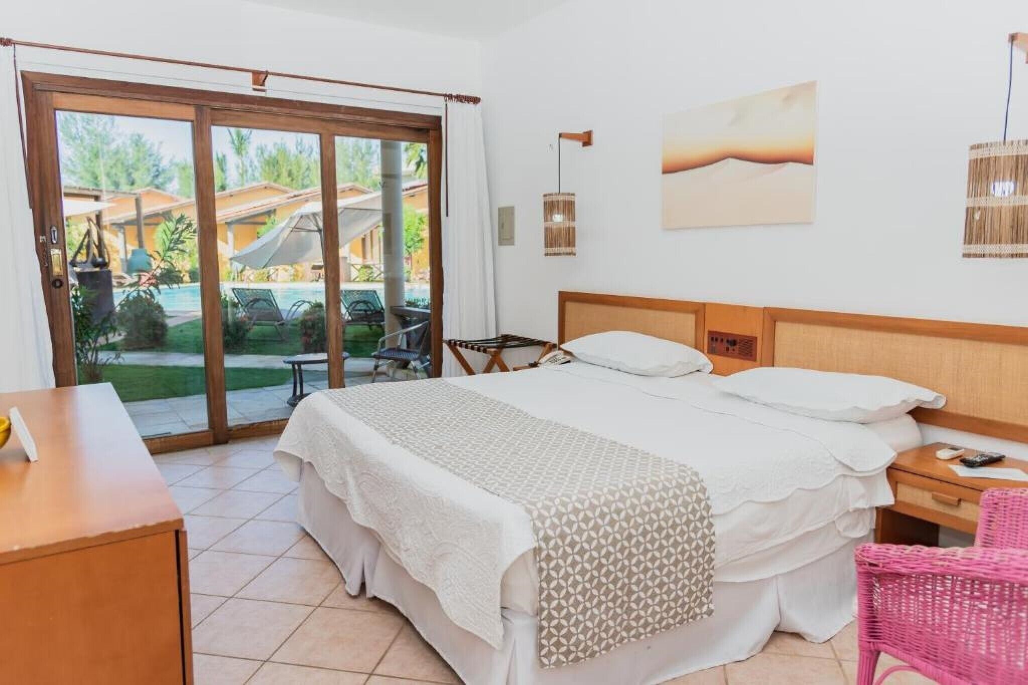 Standard-Doppelzimmer | Minibar, Zimmersafe, Schreibtisch, laptopgeeigneter Arbeitsplatz