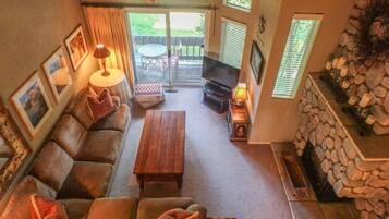 TV, fireplace, DVD player