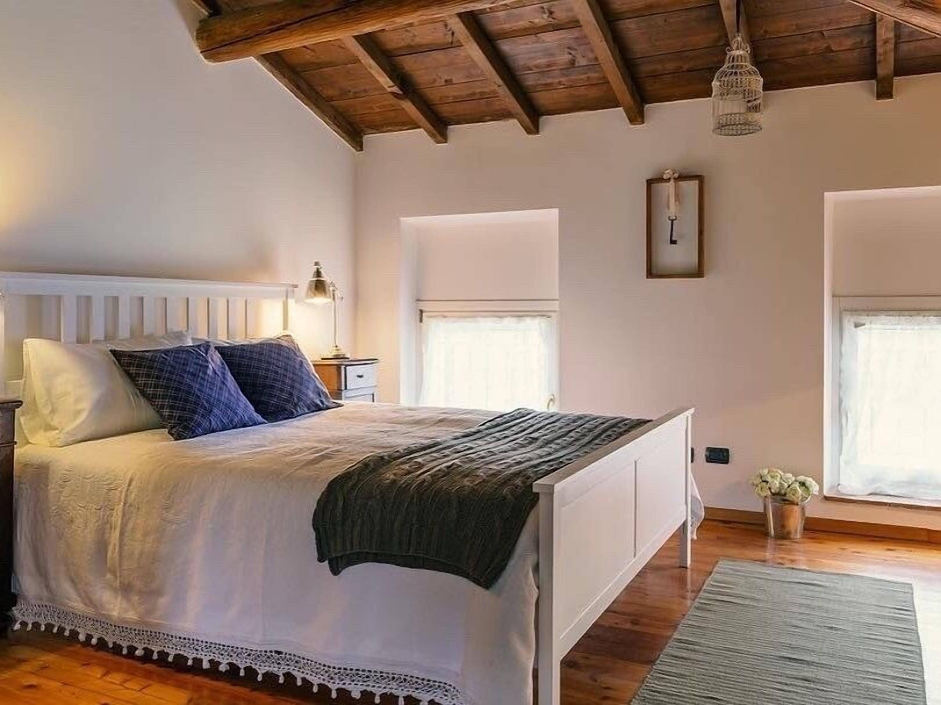 Individually decorated, individually furnished, free WiFi