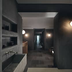 Couples treatment room(s), body treatments, deep-tissue massages