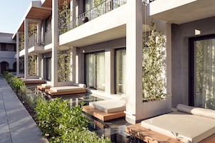 Suite Superior, accesso alla piscina | Vista dalla camera