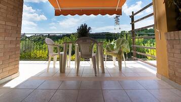 Appartement Supérieur, 2 chambres | Terrasse/Patio