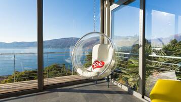 Villa (3 Bedrooms) | Living area | TV