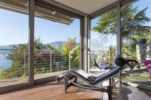 Property grounds - Luxury Italian Lakes Villa With Private Pool, Gym, Bbq, Wifi, Lake Views (Verbania)