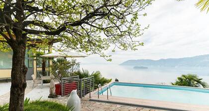 Luxury Italian Lakes Villa With Private Pool, Gym, Bbq, Wifi, Lake Views