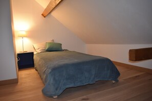 2 habitaciones, tabla de planchar con plancha y wifi gratis