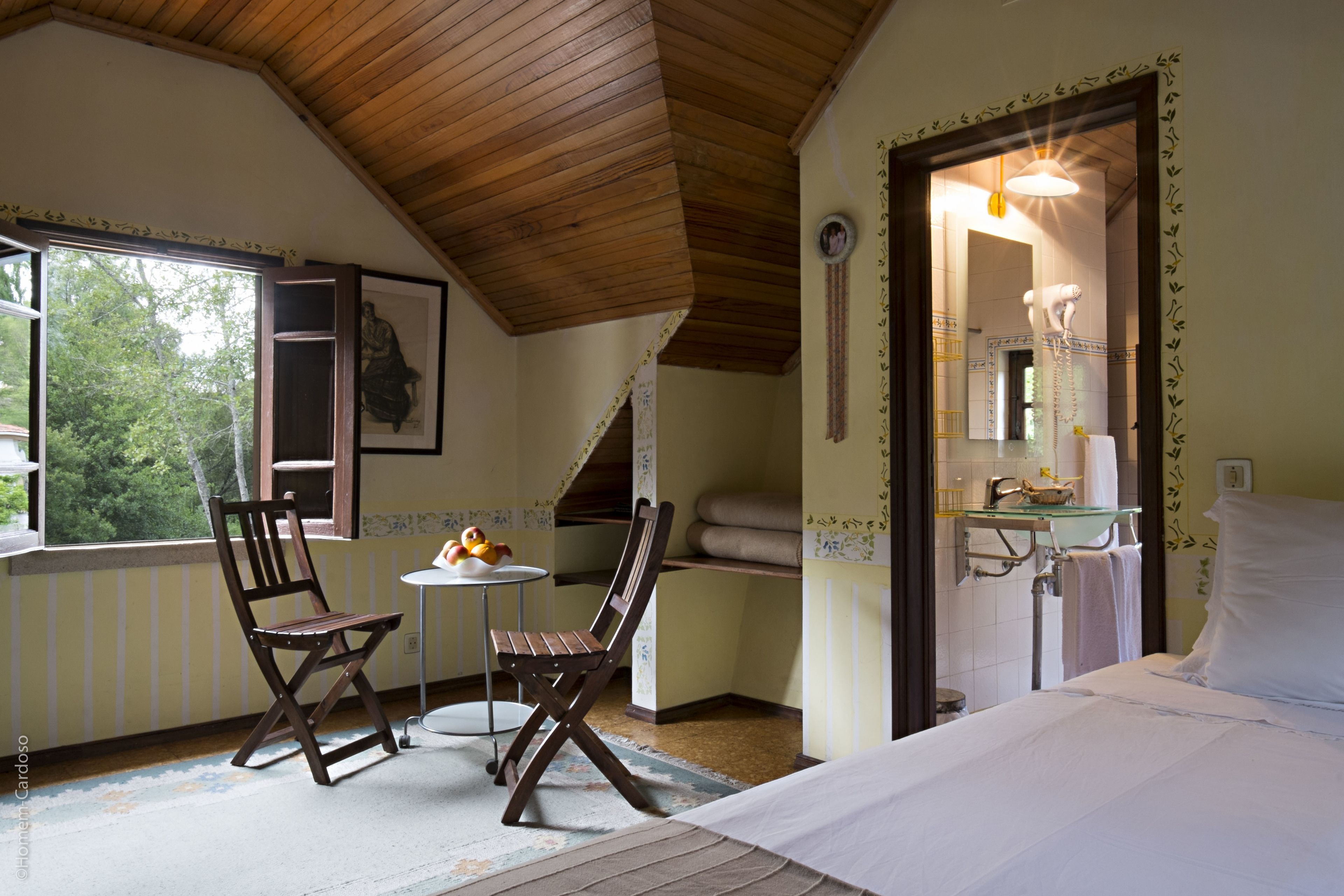 Chambre avec lits jumeaux, 2 lits une place | Décoration personnalisée, ameublement personnalisé, rideaux occultants