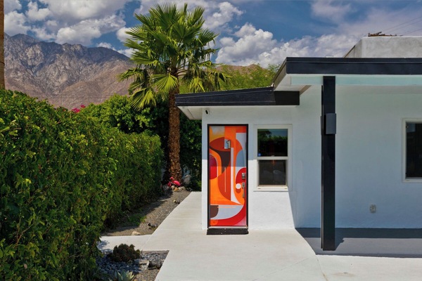 Front entrance to Unit 1