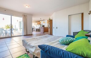6 chambres, lit parapluie, Wi-Fi gratuit, draps fournis
