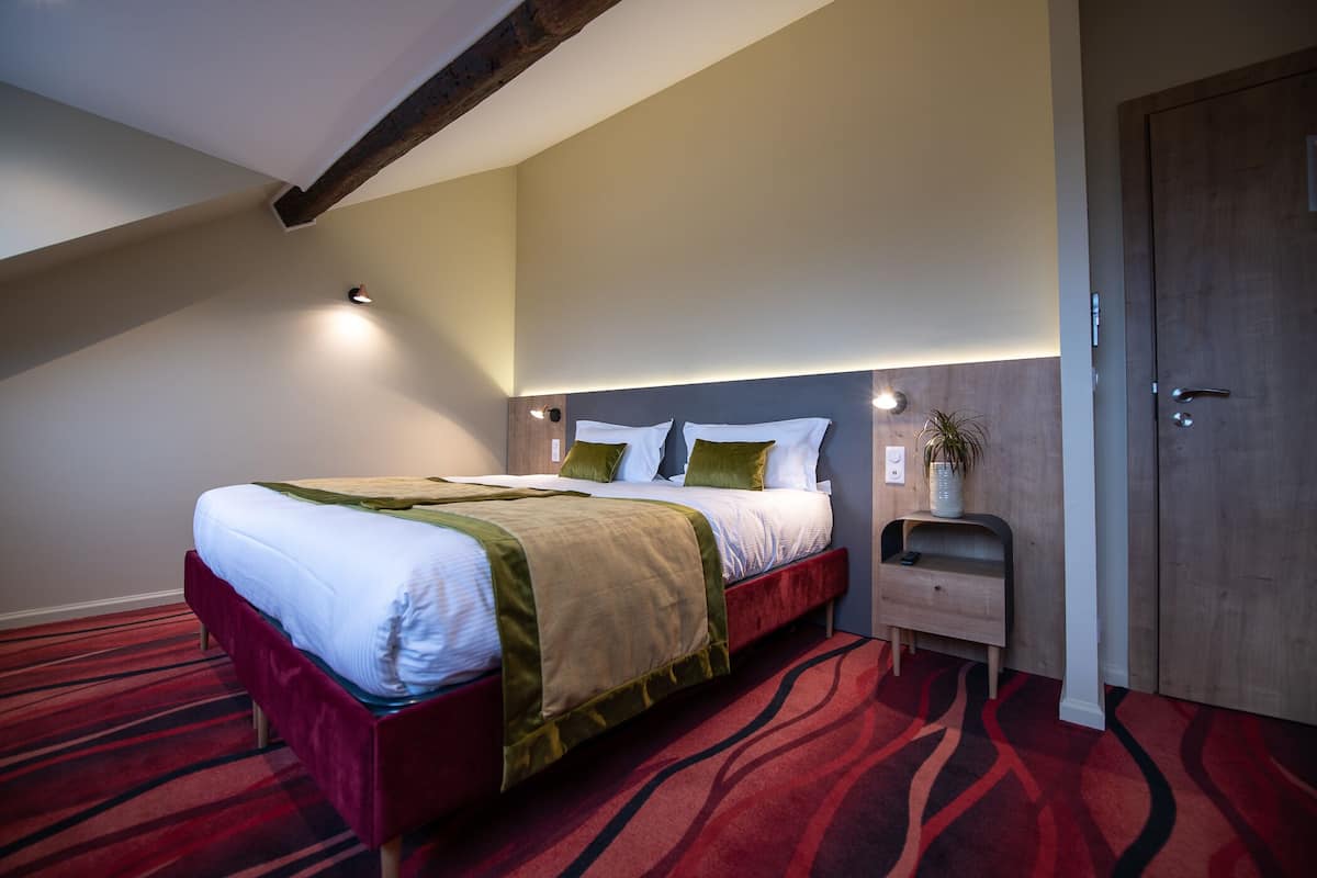 Superior suite, en-suite badkamer, uitzicht op tuin (Chambre Licorne)