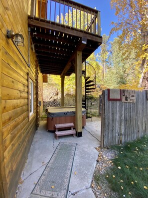 Terrace/patio - Spacious cabin off Hwy 85 with beautiful views and plenty of trailer parking. (Lead)