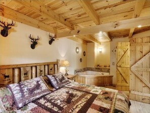 2 Schlafzimmer, Betten mit Memory-Foam-Matratzen, Bügeleisen/Bügelbrett