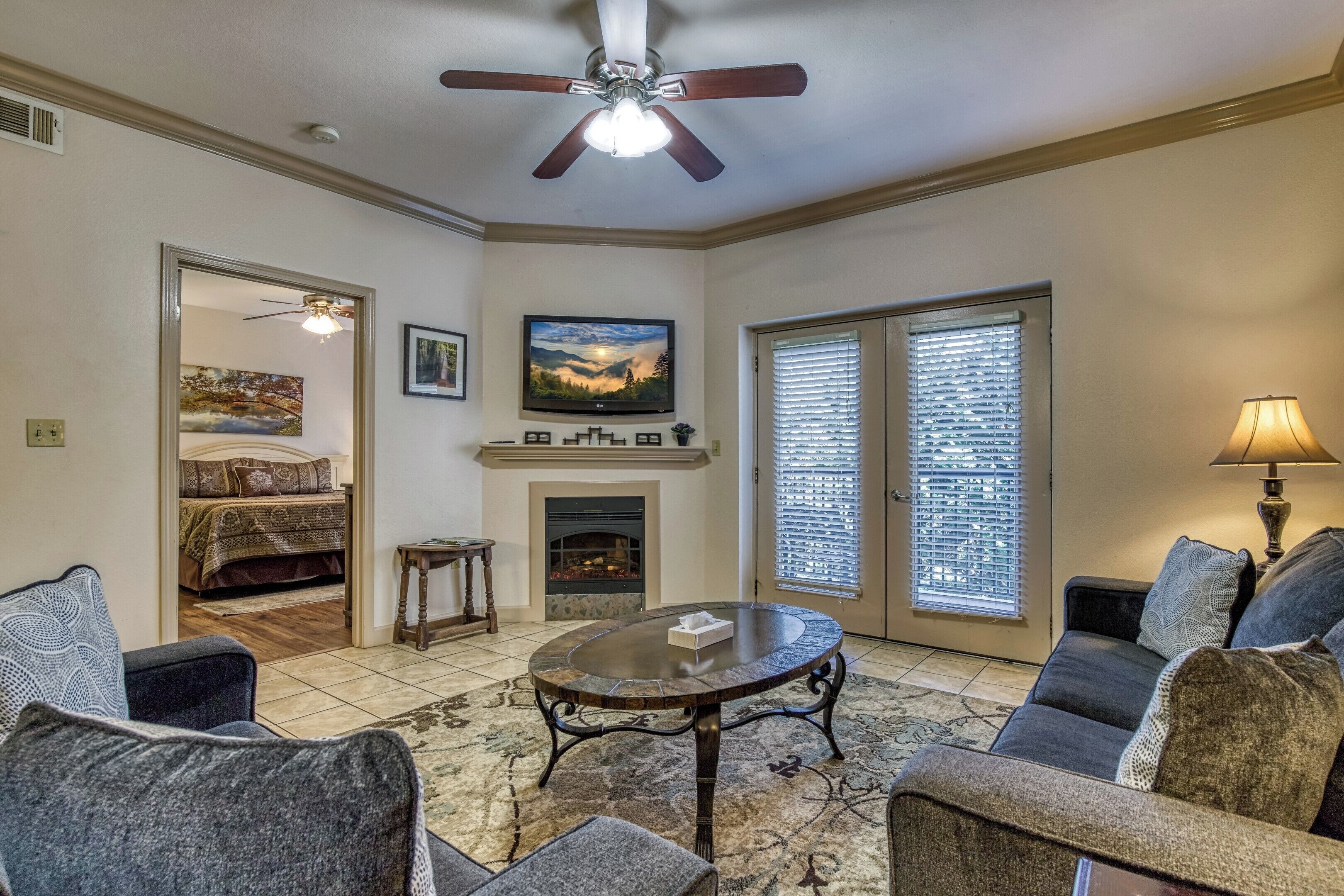 TV connectée, cheminée