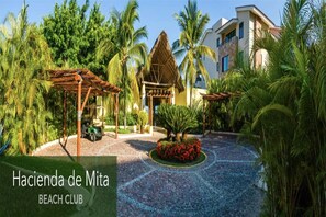 Property grounds - Beautiful 4 Bedroom condo Hacienda de mita, Punta Mita Premier membership (Punta de Mita)