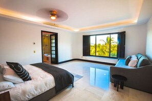 4 bedrooms, free WiFi, bed sheets