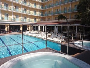 Outdoor pool - La Palmera & Spa (Lloret de Mar)