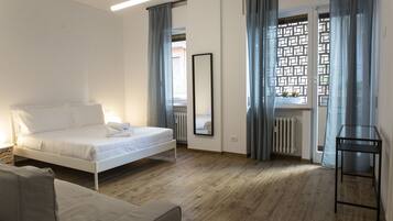 Camera tripla, letti multipli, balcone | Biancheria in cotone egiziano, biancheria da letto di alta qualità