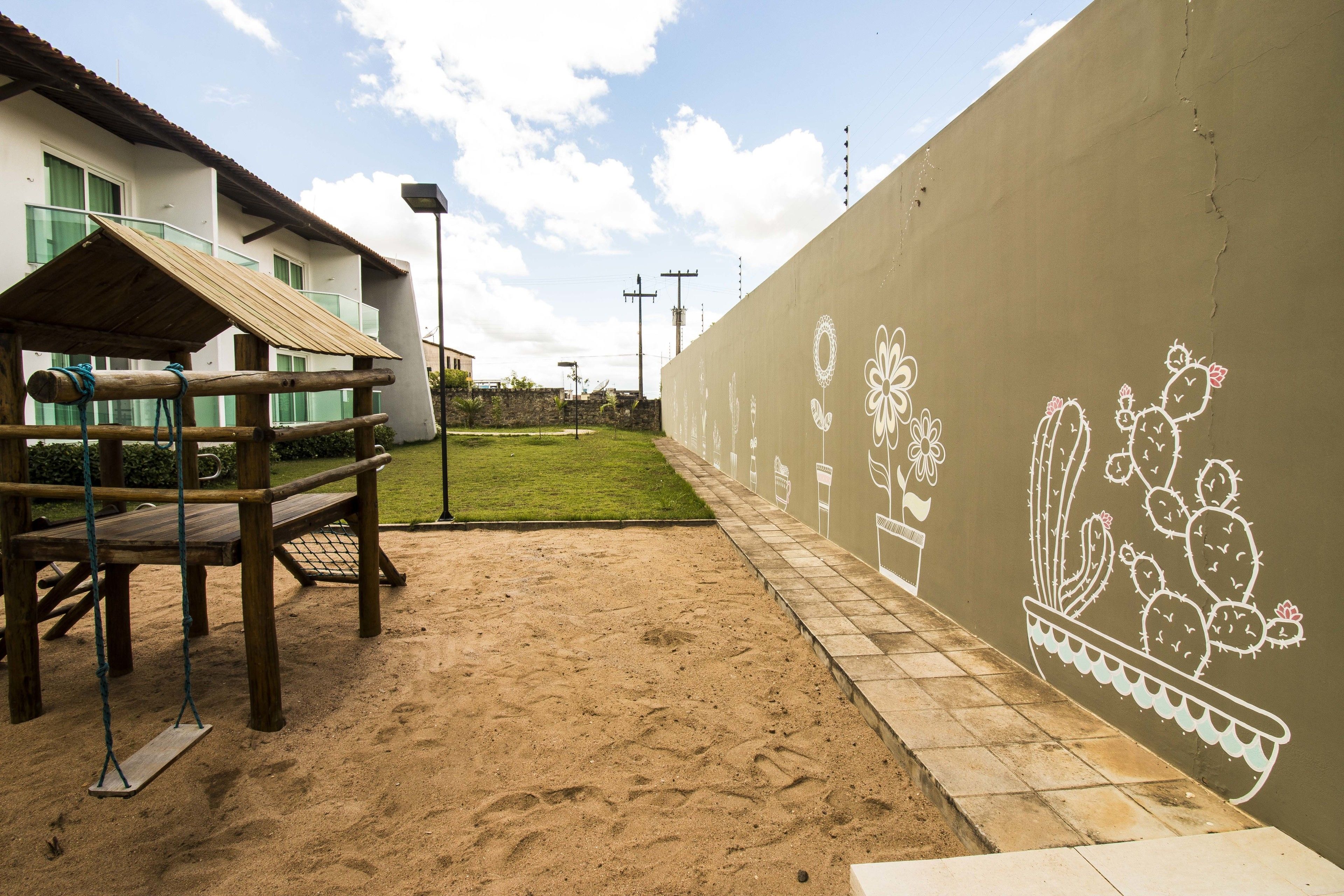 children’s play area – outdoor