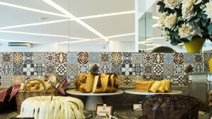 Desayuno buffet incluido todos los días 