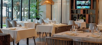 Supreme Hotel & Spa