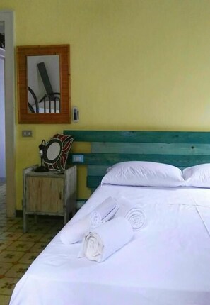 Free WiFi - Homstel Beach - Taormina Hostel (Giardini Naxos)