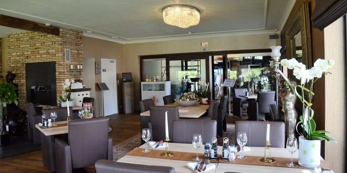 daily buffet breakfast (eur 15 per person)