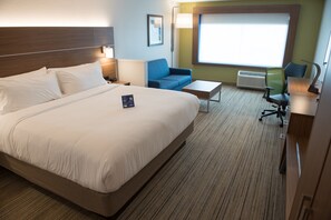 In-room safe, desk, laptop workspace, blackout curtains - Holiday Inn Express & Suites Orland Park - Mokena by IHG (Mokena)