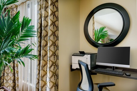 Candlewood Suites Orlando Lake Buena Vista, an IHG Hotel - Image 11
