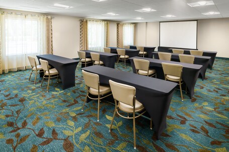 Candlewood Suites Orlando Lake Buena Vista, an IHG Hotel - Image 32