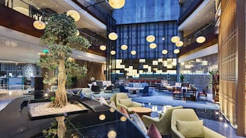 Lobby lounge