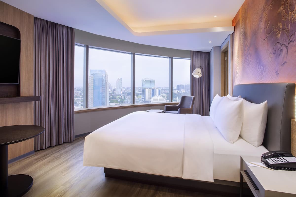 Select Comfort beds, minibar, in-room safe, desk