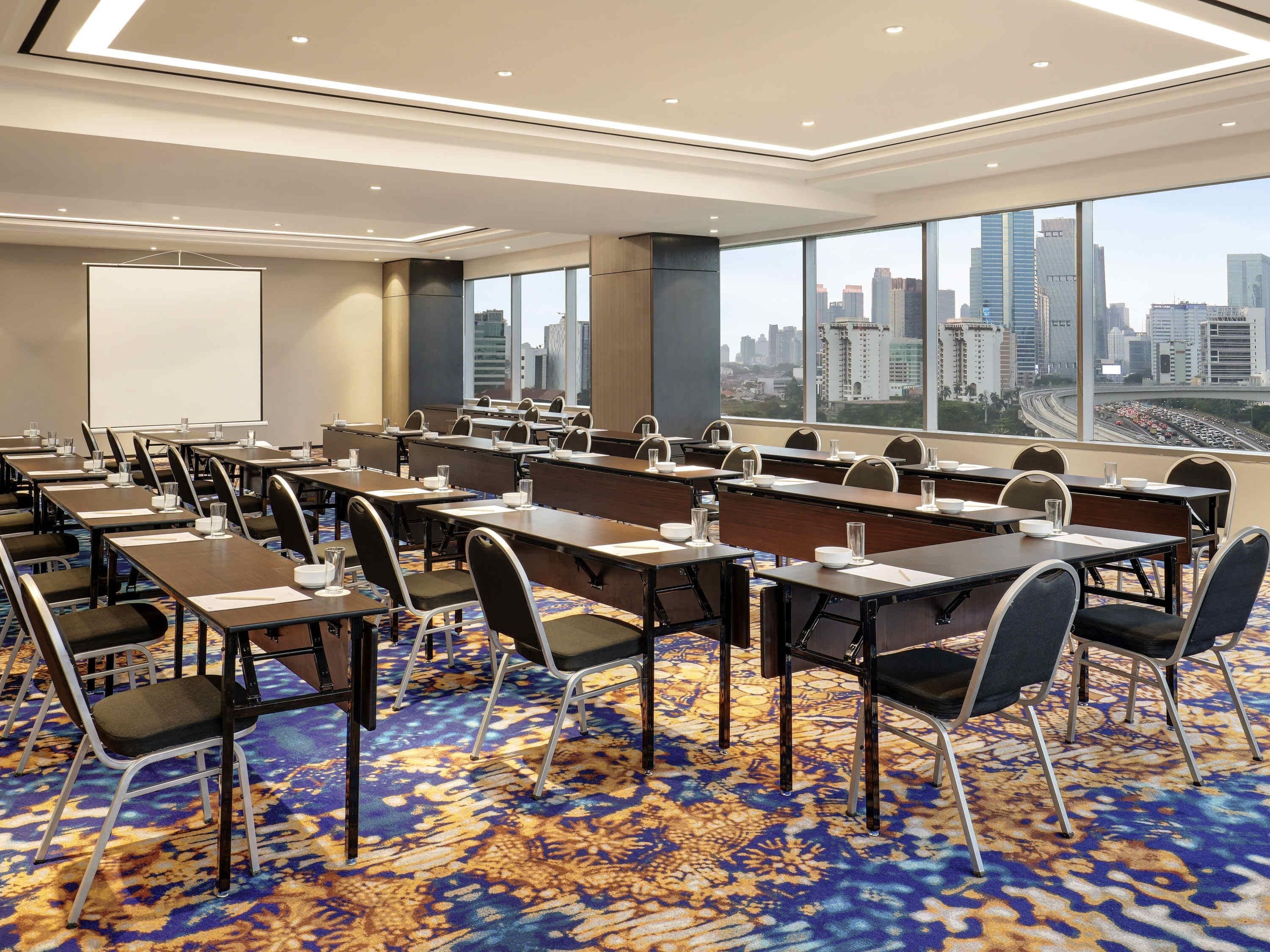 Meeting facility