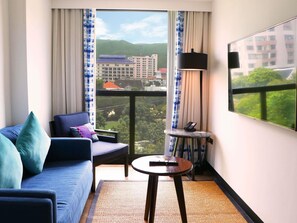 Suite Junior, 1 lit double, vue montagne