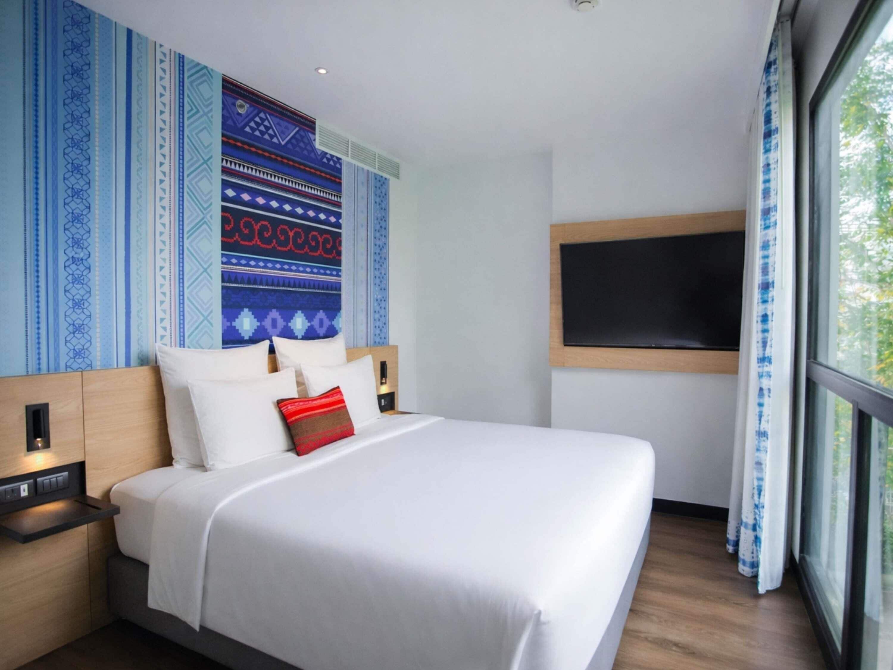 Suite junior, 1 cama doble, vistas a la montaña | Ropa de cama de alta calidad, colchones con acolchado adicional, minibar