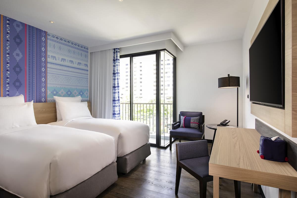 Premium bedding, pillowtop beds, minibar, in-room safe