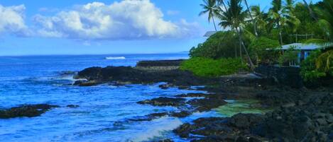 Platja a a prop i tovalloles de platja
