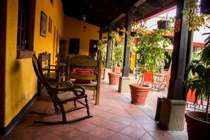 LED TV - Hotel Palma De Mallorca (Antigua Guatemala)