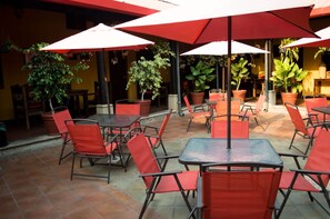 LED TV - Hotel Palma De Mallorca (Antigua Guatemala)