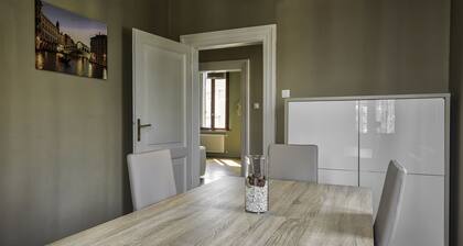 THEATER VENICE APARTMENT