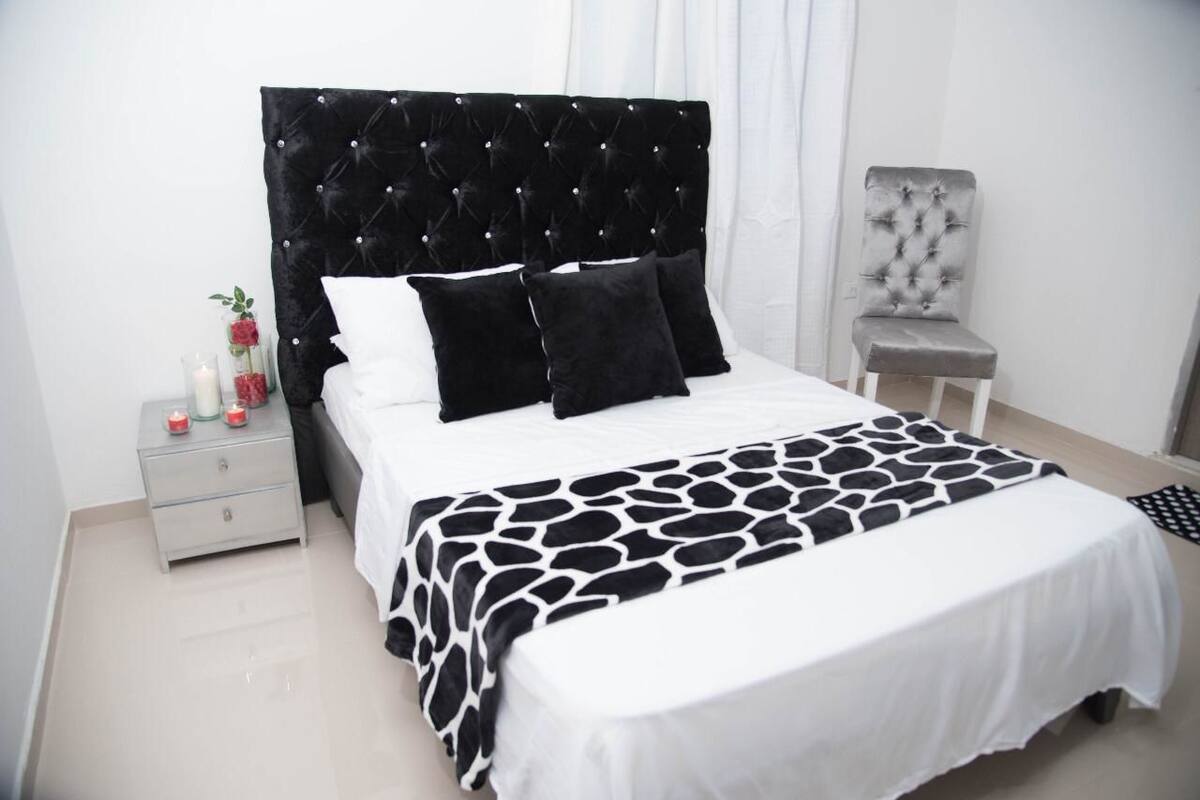 Iron/ironing board (on request), bed sheets