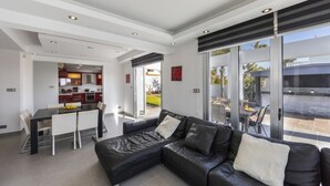 Unclassified image, 5 of 59, button - Larnaca Villa Zoe Platinum (Oroklini)